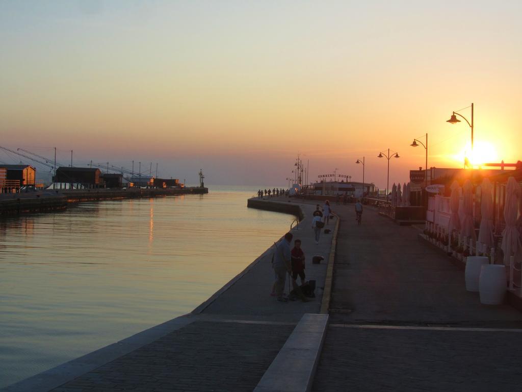 Hotel Costaverde Cesenatico Buitenkant foto