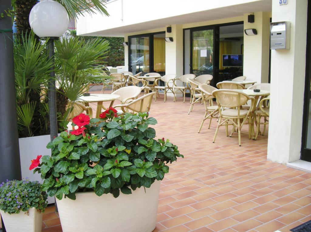 Hotel Costaverde Cesenatico Buitenkant foto