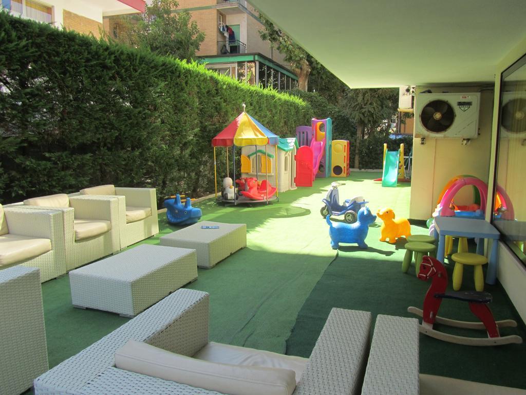 Hotel Costaverde Cesenatico Buitenkant foto