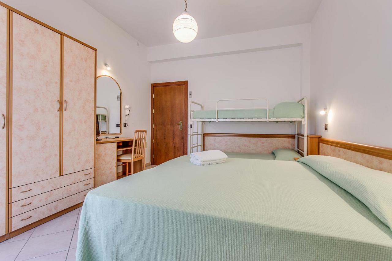 Hotel Costaverde Cesenatico Buitenkant foto